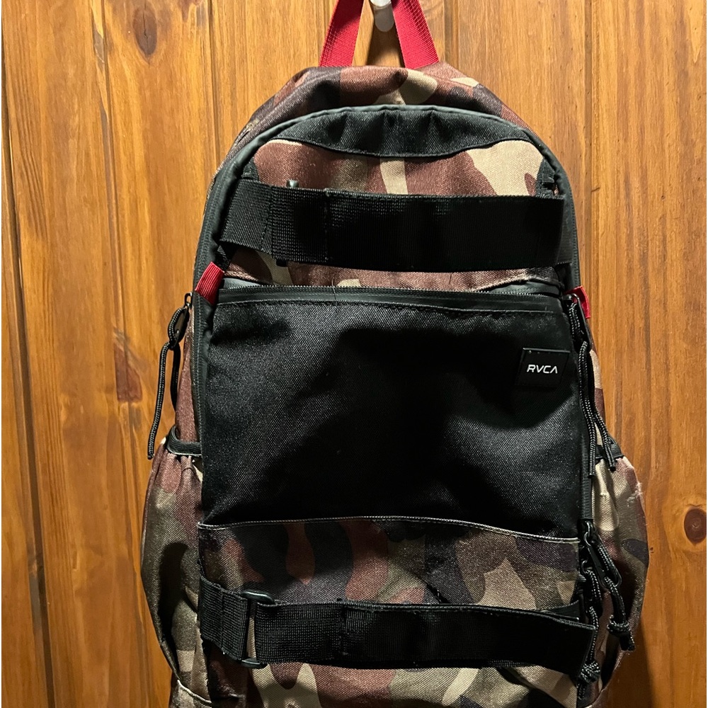 RVCA PUSH SKATE DELUX
ВАСКРАСК - CAMO